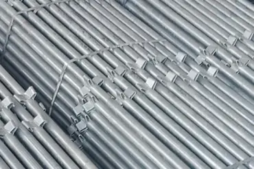 Giàn giáo nêm qua sử dụng