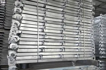 Mâm thao tác qua sử dụng